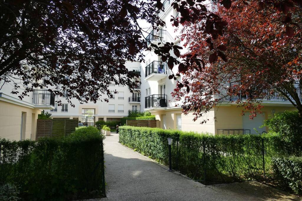 Disneyland Paris, Appartement 70M², Parking Prive Serris Exterior photo